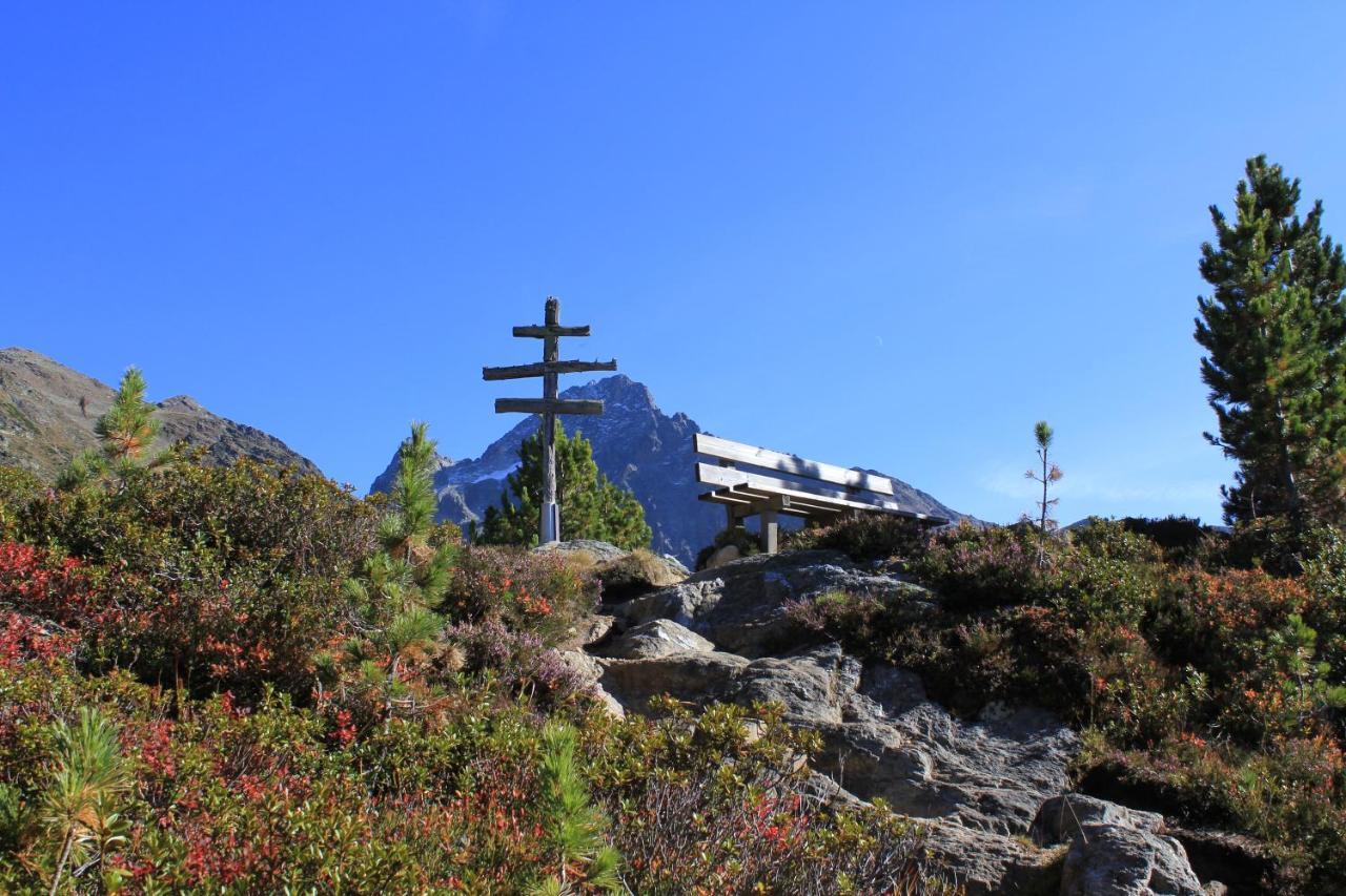 Hotel Gasthof Burkert Oetz Zewnętrze zdjęcie